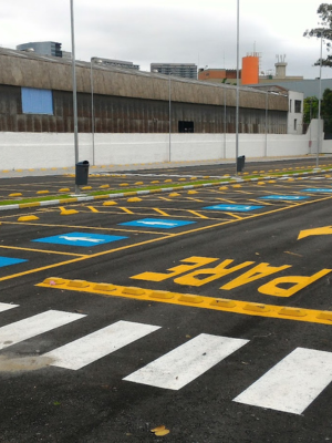 Pintura de faixa demarcação e sinalização